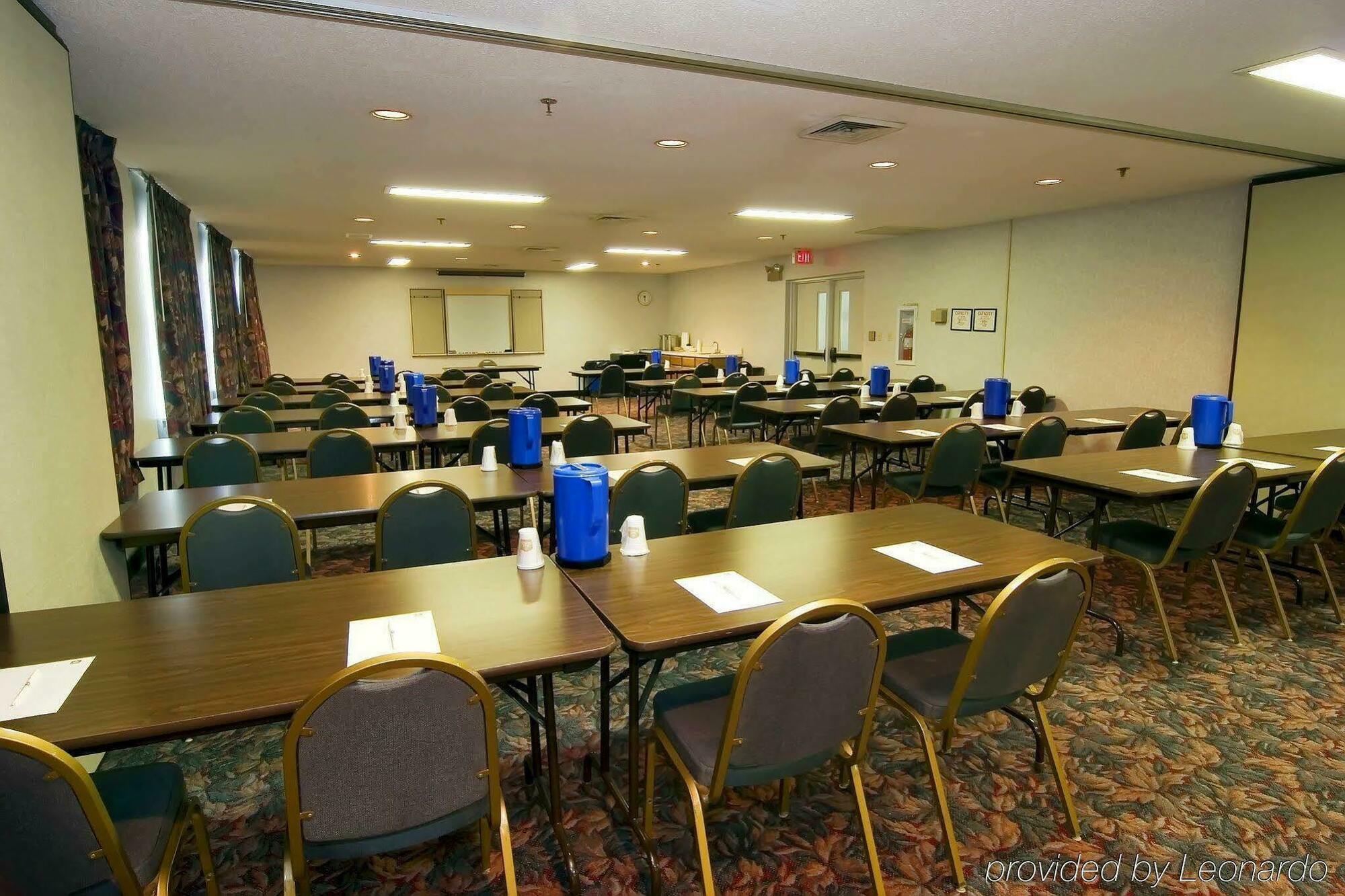 ベストウェスタン パークサイド イン フランクフォート エクステリア 写真